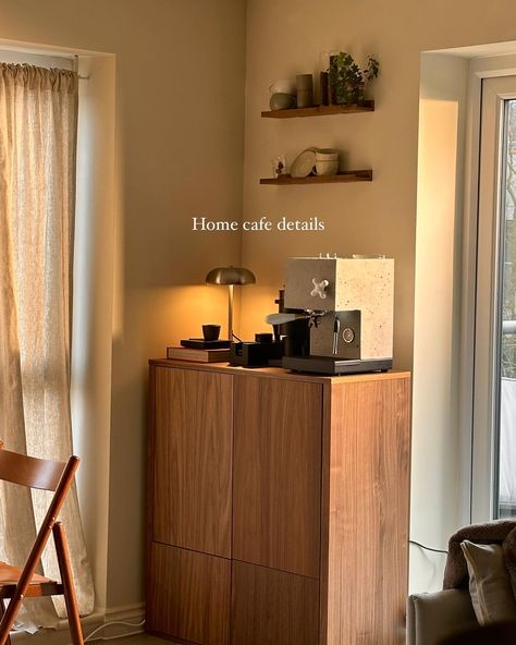 Coffee Home Decor, Cafe Home Decor, Coffee On The Go Aesthetic, Living Room Coffee Bar, Coffee Corner Living Room, Coffee Corner In Living Room, Home Cafe Interior, Home Cafe Aesthetic, Coffee Corner Ideas