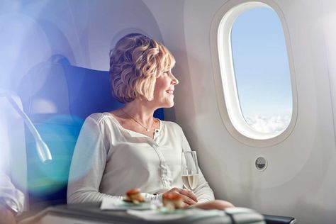 How to get the most out of your frequent flyer points Brian Kelly, First Class Seats, Business Class Flight, First Class Tickets, Singapore Airlines, Airplane Travel, Domestic Flights, Women Travel, Business Class