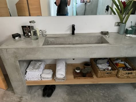 Concrete Double Vanity, Bathroom With Concrete Countertops, Cement Vanity Bathroom, Cement Bathroom Vanity, Concrete Bathrooms, Cement Sink, Concrete Bathroom Sink, Cement Bathroom, Concrete Vanity