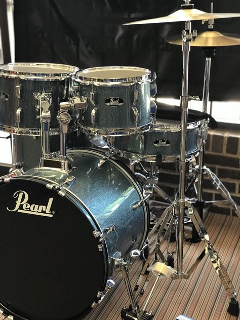 #pearldrums new color for the Roadshow. The best starter drum kit period. Everything you need but talent. That will cost extra! 🥁😎 Pearl Drum Kit, Pearl Drums, Drum Kit, Drum Kits, Drums, New Color, Bucket List, Period, Music