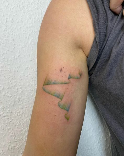 Northen Lights Tattoo, Northern Lights Tattoo Ideas, Aurora Borealis Tattoos, Aurora Borealis Tattoo Minimalist, Northern Light Tattoo, Inukshuk Tattoo, Glacier Tattoo, Small Northern Lights Tattoo, Northern Lights Tattoo Black And White