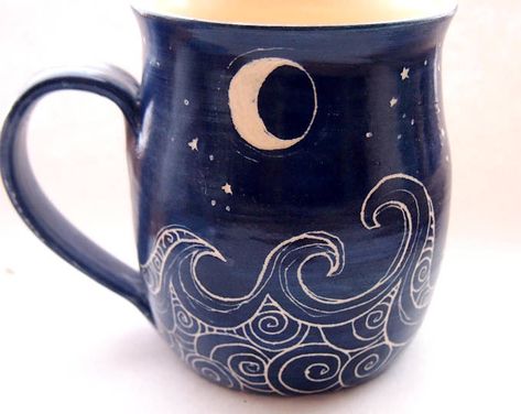 Night Sky Pattern, Electric Pottery Wheel, Blue Starry Night, Sgraffito Pottery, Moon Mug, Waves Design, Sky Pattern, Painted Coffee Mugs, Waves Pattern