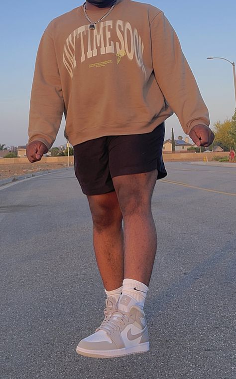 sweater and shorts outfit men Guys Sweatshirt Outfit, Shorts And Hoodie Outfit Men, Sweatshirt And Shorts Outfit Men, Sweater With Shorts Outfit Men, Sweater Shorts Outfits Men, Mens Crewneck Outfit, Mens Shorts And Sweater Outfit, Male Crewneck Outfit, Sweater And Shorts Outfit Men