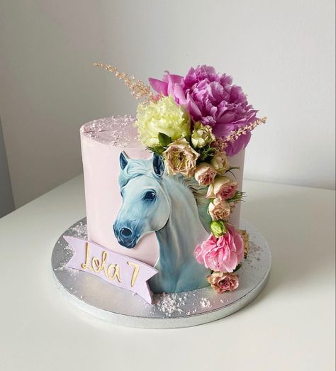 Pink Horse Cake, Horse Birthday Cake, Cowgirl Cakes, 8th Birthday Cake, Soccer Cake, Pink Horse, Horse Birthday Parties, Horse Cake, Anniversaire Harry Potter