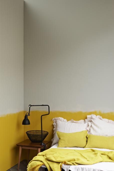 Bed On The Floor, Half Painted Walls, Dado Rail, Farmhouse Side Table, Cute Dorm Rooms, Diy Home Decor Ideas, Diy Headboards, Yellow Bedroom, Diy Headboard