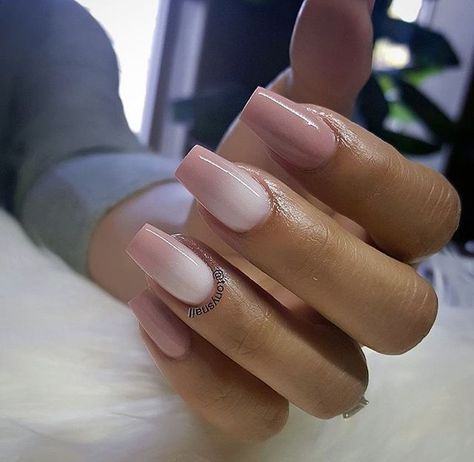 Reverse Ombre coffin nails Reverse Ombre Nails, Wicked Nails, Reverse Ombre, Coffin Nails Ombre, Long Nail Designs, Aesthetic Nails, Classic Nails, Nails Prom, Almond Acrylic Nails