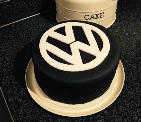 Volkswagen Cake, Vw Cake, Mini Cake, Mini Cakes, Art Lessons, Volkswagen, Birthday Cake, Collage, Cake