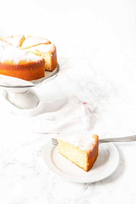 Greek yogurt cake with orange Orange Flavored Cake, Orange Greek Yogurt Cake, Lemon Greek Yogurt Cake, Iced Grapefruit Yogurt Cake, Greek Juicy Orange Cake, Greek Orange Cake, Cake Without Butter, Orange Flavoured Cake, Cakes Without Butter