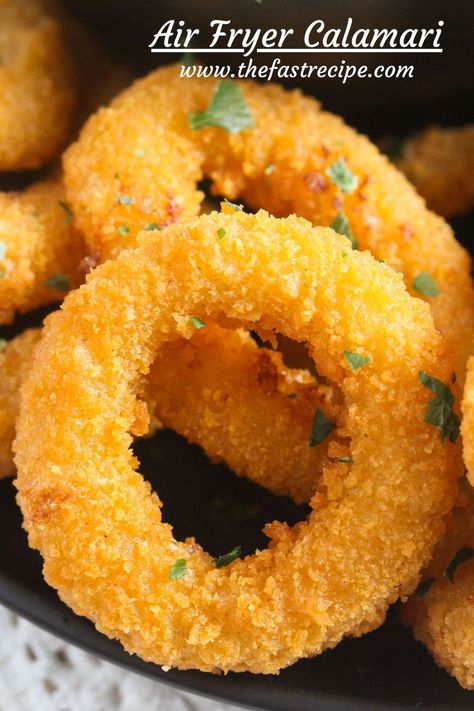 Crispy fried air fryer calamari, a delicious snack ready in about 10 minutes. Serve them with your favorite dip. Air fryer Air Fryer Calamari, Cooking Calamari, Calamari Rings, Calamari Recipe, Calamari Recipes, Favorite Dips, Air Fryer Healthy, Healthy Meals To Cook, Air Fryer Recipes Healthy