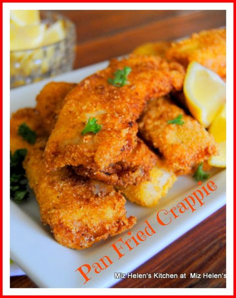 Fried Crappie, Seafood Platter Ideas, Crappie Recipes, Crappie Recipe, Fish Fry Recipe, Pan Fried Fish, Platter Ideas, Fried Fish Recipes, Seafood Platter