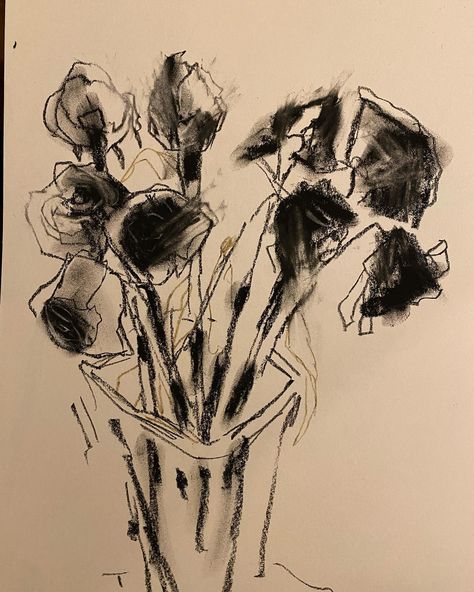 Charcoal Art Flowers, Scribble Art Flowers, Flowers Charcoal Drawing, Charcoal Flowers, Charcoal Mark Making, Charcoal Mixed Media, Charcoal Subtractive Drawing, Charcoal Art, Charcoal Drawing