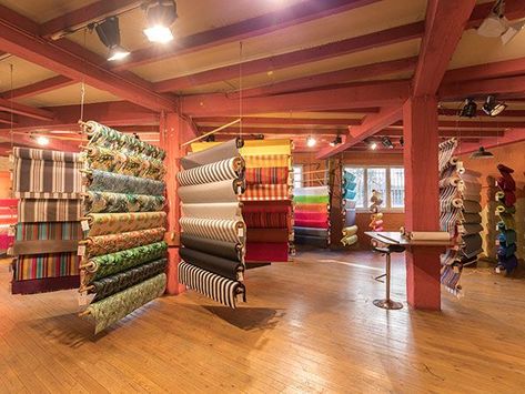 Fabric Shop Interior, Fabric Shop Display, Fabric Store Design, Textile Studio, Fabric Shopping, Daily Ideas, Suit Collection, Office Setting, Local Shop