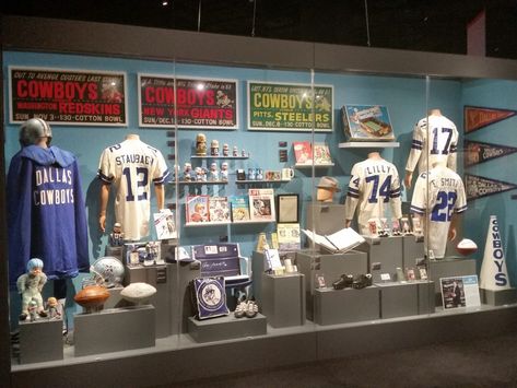 Dallas attorney Bob Bragalone may have the biggest collection of Cowboys memorabilia. Some of it can be seen at the Perot Museum of Nature and Science. Sports Room Man Cave, Sports Memorabilia Display, Perot Museum, Best Man Caves, Memorabilia Display, Trophy Case, Chicago Museums, Baseball Room, Cotton Bowl