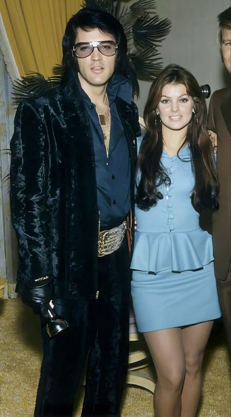 Priscilla Outfits, Priscilla Presley Style, Young Priscilla Presley, Priscilla And Elvis, Priscilla Movie, Elvis Presley Austin Butler, Elvis Costume, Outfits 60s, Priscilla Beaulieu