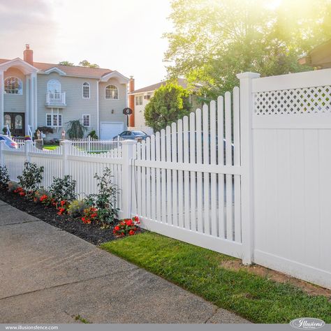 White Privacy Fence Ideas Backyards, Mixed Fence Styles, Two Different Fences In Yard, White Fence Decorating Ideas, White Fences Ideas, Tapered Privacy Fence, Tiered Privacy Fence, Tapered Fence, Small Fence Ideas Front Yards