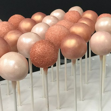 Rose Gold Cake Pops, Gold Cake Pops, Pink Dessert Tables, Strawberry Cake Pops, Birthday Cake Roses, Rose Gold Quinceanera, Sweet 16 Party Decorations, Rose Gold Wedding Cakes, Cake Pop Designs