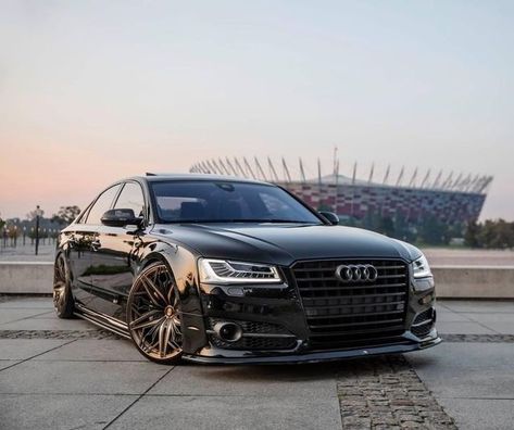 Audi Petrolhead on Instagram: "Monstrous Audi S8 with 700hp/1000Nm 😍 Rate this stance build 1-10 in comments😎 Credit: @auditography Owner: @wojtsen Follow for more 🔽 @audipetrolhead 🔥 @audipetrolhead 🔥 @audipetrolhead 🔥 Check the link in bio and get your phone case from 100% Alcantara today! ❤ _______________________________________________ #audia8 #audi #quattroworld #audisportclub #audiautomotive #luxurycarslifestyle #carsluxury #audiquattro #audisportquattro #loveaudi #audirs #germanyca Mustang Car Aesthetic, 2022 Ford Mustang, 2023 Ford Mustang, Ford Mustang Car, Super Car, Ford Mustang Gt, Mustang Gt, Car Wallpapers, Ford Mustang