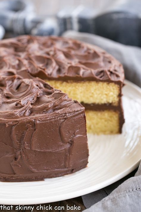 Perfect Yellow Cake Recipe with Chocolate Buttercream | An exquisite, tender yellow cake topped with dreamy chocolate frosting! Cake Recipes Yellow, Best Yellow Cake Recipe, Bbq Diy, Cake With Buttercream Frosting, Moist Yellow Cakes, Blackberry Syrup, Yellow Cake Recipe, Lemon Dessert Recipes, Homemade Cake