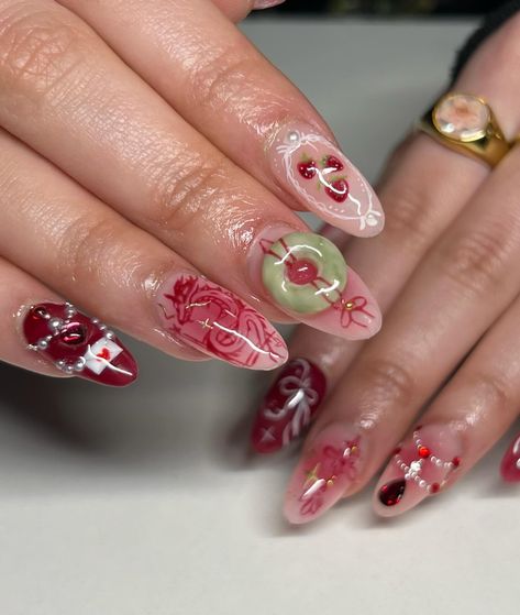 Jade Nail Art, Chinese New Year Nails, Lunar New Year Nails, Cny Nails, Lao New Year, Chinese Nails, Japan Nail Art, Asian New Year, Fish Nails