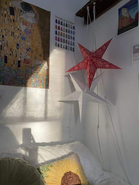 mexicali blues, sunflower, lantern, star, the kiss, bedroom, dorm Paper Lanterns In Living Room, Paper Lanterns In Bedroom, Star Lantern Decor, Star Dorm Room, Paper Star Lanterns Bedroom, Bedroom With Lanterns, Paper Lanterns Room Decor, Star Paper Lanterns, Paper Lantern Room Decor