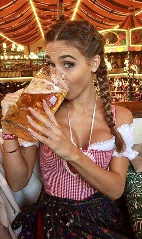 Octoberfest Girls, German Beer Girl, Octoberfest Beer, German Beer Festival, Beer Maid, Beer Goggles, Oktoberfest Woman, Beer Girl Costume, October Fest