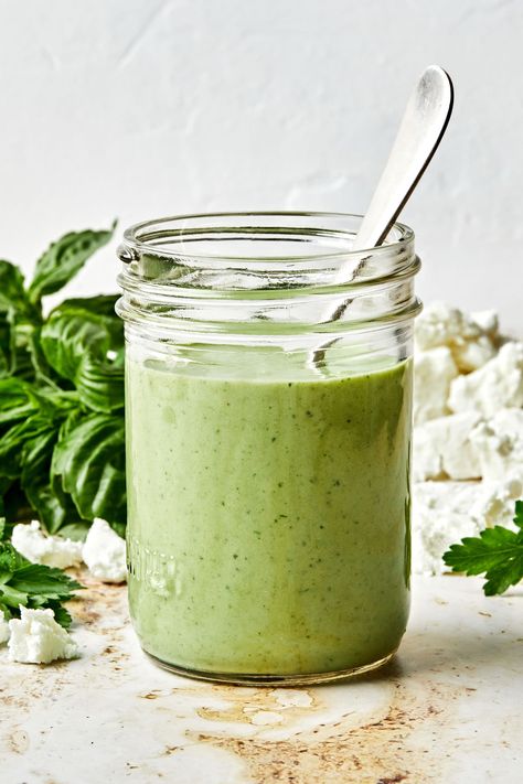 This fresh and herbaceous salad dressing is packed with fresh basil and parsley and is thickened with a tangy goat cheese base. Green Goddess Dressing Recipe, Goddess Dressing Recipe, Green Goddess Salad Dressing, Make Greek Yogurt, Goddess Dressing, Green Goddess Dressing, Minimalist Baker, How To Make Greens, Homemade Salads