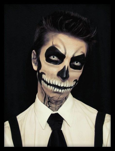 Cool Skull Face Paint, Halloween Skulls, Skeleton Makeup, Special Fx Makeup, Sugar Skull Makeup, Face Painting Halloween, Sugar Skull Art, Skull Makeup, Special Effects Makeup