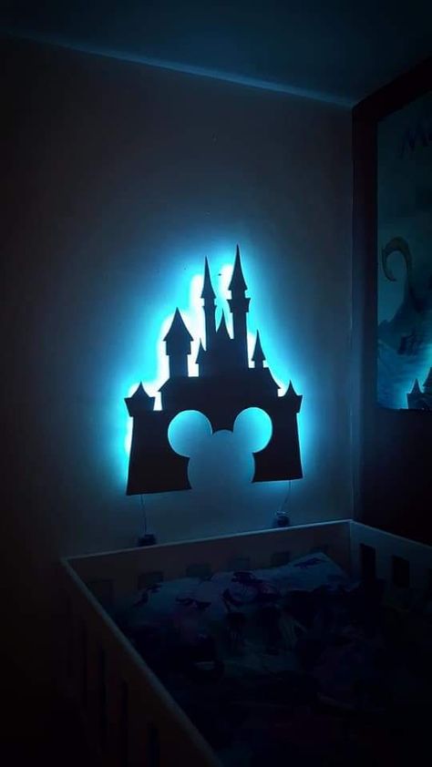 Disney Theme Stage Decoration, Disney Party Decorations For Adults, Disney Room Decor For Kids, Disney Adult Bedroom, Disney Movie Room, Diy Disney Decorations, Disney Prom Theme, Disney Diy Decorations, Disney Bedroom Ideas For Adults