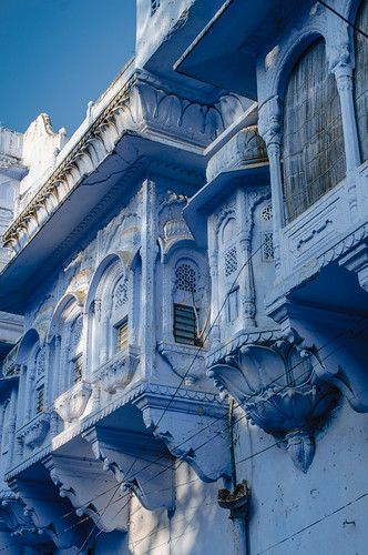 Pushkar | Iggi Falcon | Flickr #jaipur #rajasthan #tajmahal #indiatravel #travelling #traveller #travel #traveltips #travelphotography #travelblogger #traveldestinations #india India Honeymoon, Backpacking India, India Architecture, Blue Building, Joe Montana, India Photography, Visit India, Indian Architecture, Blue City