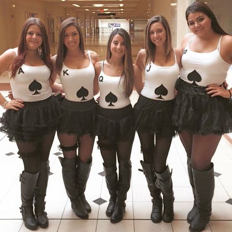 Diy Halloween Costumes College, Deck Of Cards Costume, Halloween Rave Outfits, Ideas Disfraz, Diy Group Halloween Costumes, Halloween Costumes Diy, Halloween Customs, Vegas Dress, Halloween Rave