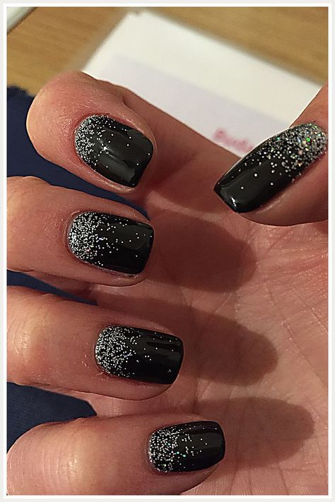 Black Nails - Get all your supplies met with just one simple click to visit. Act NOW! Sparkly Black Nails, Trendy Black Nails, Elegant Bridal Nails, Shellac Nail Designs, Black Gel Nails, Black Nails With Glitter, Chic Nail Designs, New Years Nail Designs, Silver Glitter Nails