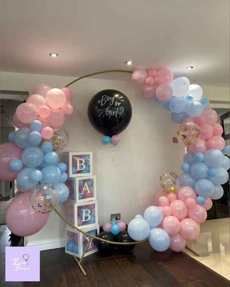 ELS BELLS BALLOONS on Instagram: “💙or💗? Gender reveal balloon display for my lovely sister!! #balloons #display #boyorgirl #surrey#babygirl #genderreveal #family #party…” Gender Reveal Balloon Display, Gender Reveal Balloon Hoop, Gender Reveal Balloon Arch, Funny Baby Shower Games, Gender Reveal Balloons, Decor Event, Balloon Display, Event Decorations, Balloon Decor