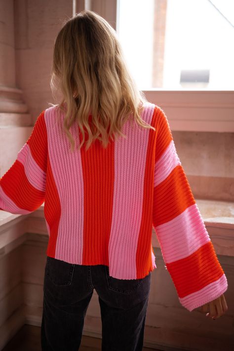 Pink and Orange Masson Sweater - One Size Pink Color Block Top For Fall, Fall Outfit Women, Guys In Skirts, Fall Outfits Men, Winter Sweater, Round Neck Sweaters, Mode Inspo, Loose Sweater, Sweater Pullover