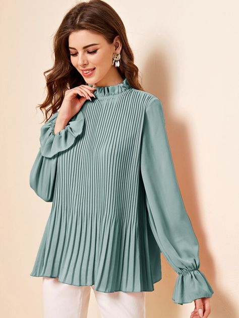 Pleated Top Outfit, Pleated Fabric Top, Chicos Fashion, Pleated Fashion, Cadet Blue, Pleated Tops, Girls Crop Tops, Pleat Top, Pleated Blouse