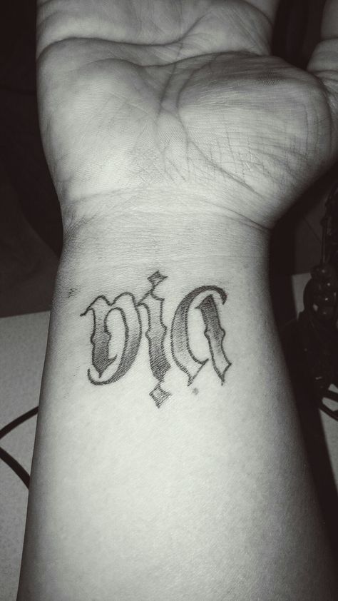 Nia Tattoos