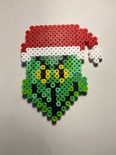 Christmas Fuse Beads, Hama Beads Christmas, Mini Hama Beads, Frame Ornaments, Bead Templates, Beads Christmas, Picture Frame Ornaments, Pearl Beads Pattern, Easy Perler Beads Ideas