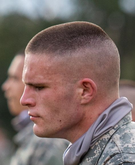 Jarhead Haircut, Military Haircuts Men, High And Tight Haircut, Military Haircut, Camo Men, Cool Hairstyles For Men, Shaved Head, Slick Hairstyles, Buzz Cut