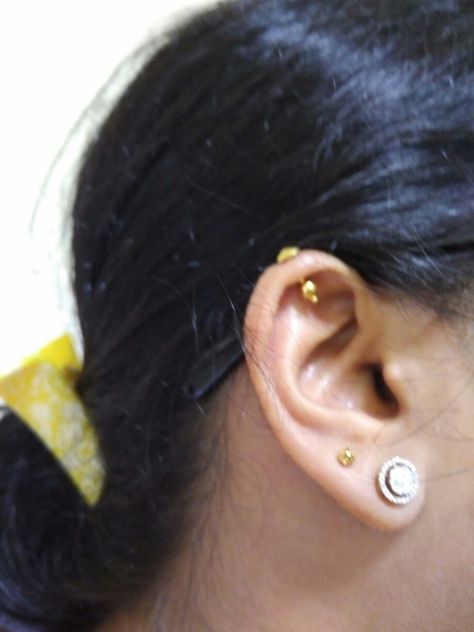 Ear piercing Indian Piercing Ear, Koppu Earring, Ear Piercings Indian, Indian Piercing, Cutwork Blouse, Cutwork Blouse Designs, Modern Gold Jewelry, Wallpaper Girly, Ear Ring