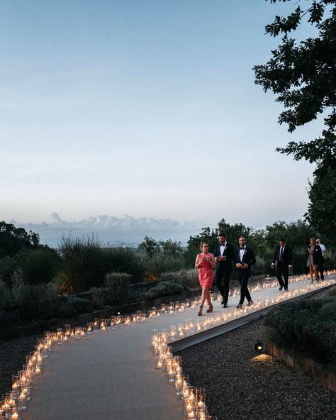 Candle Lit Outdoor Wedding, Lighted Pathway Wedding, Candle Walkway Proposal, Lighted Pathway Walkways, Wedding Walkway Ideas Outdoors, Pathway Wedding Decor, Candle Walkway Wedding, Candles Pathway, Candle Walkway