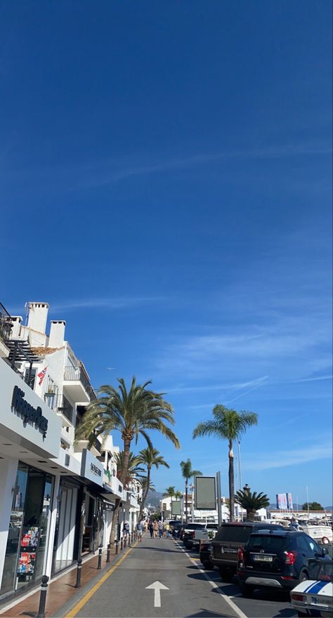 Porto Banus Marbella, Marbella Spain Aesthetic, Marbella Aesthetic, Marbella Puerto Banus, Ghana Travel, Spain Aesthetic, Rich Fashion, Puerto Banus, Spain Vacation