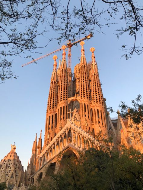 Sagrada familia Sagrada Familia Aesthetic, Familia Aesthetic, Wanderlust Aesthetic, Barcelona Travel, Wanderlust Travel, Barcelona Cathedral, Barcelona, Vision Board, Spain