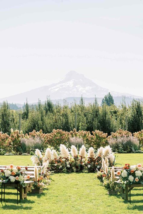 Big Wedding Venues, Arkansas Wedding Venues, Wine Country Wedding Venues, Portland Wedding Venues, Oregon Coast Wedding, Washington Wedding Venues, Wedding Venues Oregon, Portland Oregon Wedding, Rustic Wedding Venues