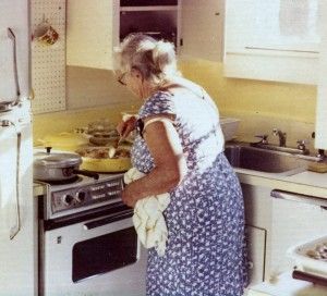 Nothing like grandma's cooking Cooking With Grandma Aesthetic, Grandma And Grandpa Aesthetic, French Grandma Aesthetic, Grandmas House Nostalgia, Vintage Cooking Aesthetic, Southern Grandma Aesthetic, Grandma Nostalgia, Vintage Grandma Aesthetic, Old Woman Aesthetic