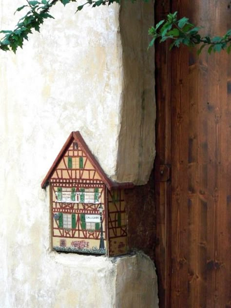 Adorible little niche ~jmr~ Colmar France, Alsace Lorraine, Art Houses, Mail Boxes, Alsace France, Door Detail, Fairy Doors, Miniature Houses, Colmar