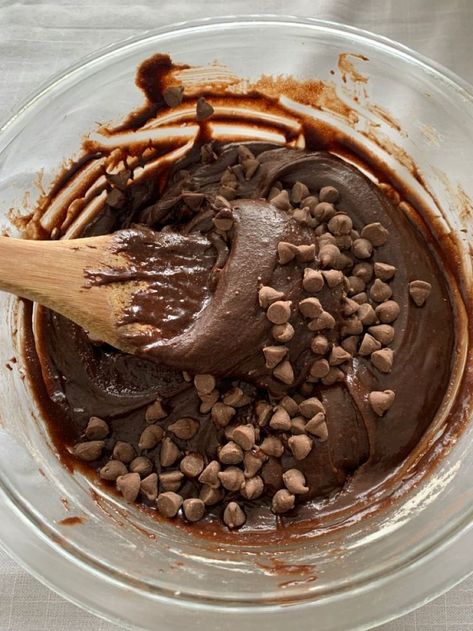 Brownie Batter Aesthetic, Chocolate Making Aesthetic, Making Brownies Aesthetic, Baking Brownies Aesthetic, Brownies Aesthetic, Aesthetic Hobbies, Making Brownies, Aesthetic Chocolate, Baking Brownies