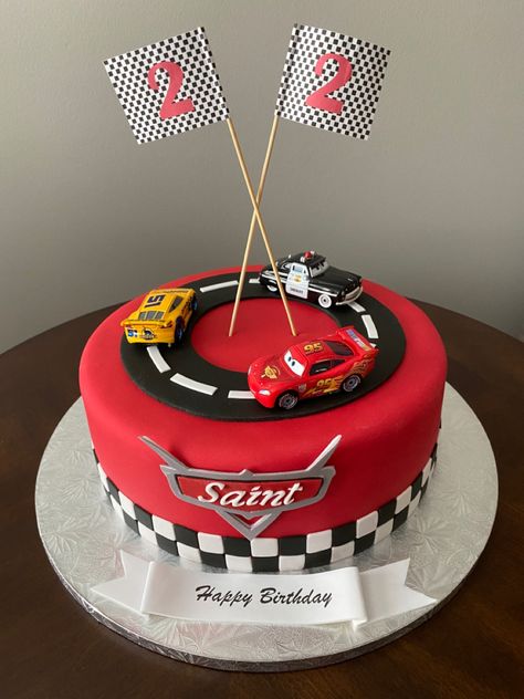 Lightning Mcqueen Cake Easy, Simple Lightning Mcqueen Cake, Disney Cars Smash Cake, Lighten Mcqueen Birthday Cake, Lightening Mcqueen Cakes, Cars 3 Cake, Pixar Cars Birthday Cake, Pixar Cars Cake, Disney Cars Birthday Cake