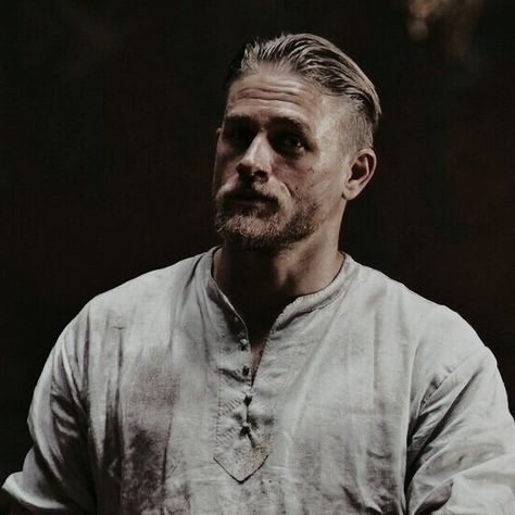 Targaryen Male, Targaryen Face Claim, Charlie Hunnam King Arthur, Aemon Targaryen, 7 Prince, Alexander Ludwig, Arthur Pendragon, Targaryen Aesthetic, House Targaryen