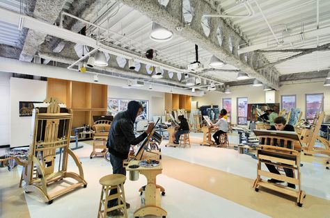 The Modern Art Lab: Best Practices for K12 Art Classroom Design - Fanning Howey Art Classroom Design, Modern High School, Whiteboard Wall, Flexible Furniture, Steam Education, Adjustable Stool, Art Curriculum, Classroom Design, Media Wall