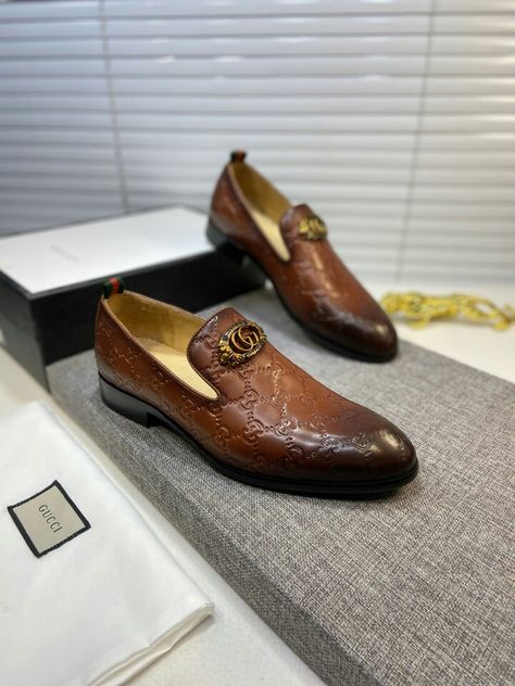 GUCCI men's formal leather shoes $100 Original exclusive new style💯 Official website global debut men's formal leather shoes🔝The shoe upper is made of original imported grainy calfskin with a specially supplied➕imported🐂leather lining, and a specially supplied anti-slip and wear-resistant sole. Create a stylish personality to set you apart! Sizes: 38-44. #gucci Whatsapp:8613024730673 Luxury Gucci Leather Business Shoes, Gucci Luxury Business Leather Shoes, Elegant Gucci Men's Luxury Shoes, Gucci Semi-formal Dress Shoes With Leather Sole, Luxury Gucci Leather Shoes For Men, Men Formal Shoes, Leather Formal Shoes, Men's Dress Shoes, Men Formal