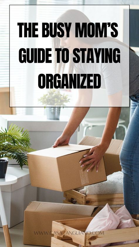 Staying organized as a mom doesn’t have to be hard! These 7 practical tips make daily life so much easier. Simple Cleaning Routine, Organize Closet, Weekly Cleaning, Organized Mom, Home Organization Ideas, Organization Home, Cleaning And Organizing, Cleaning Checklist, Bedtime Routine